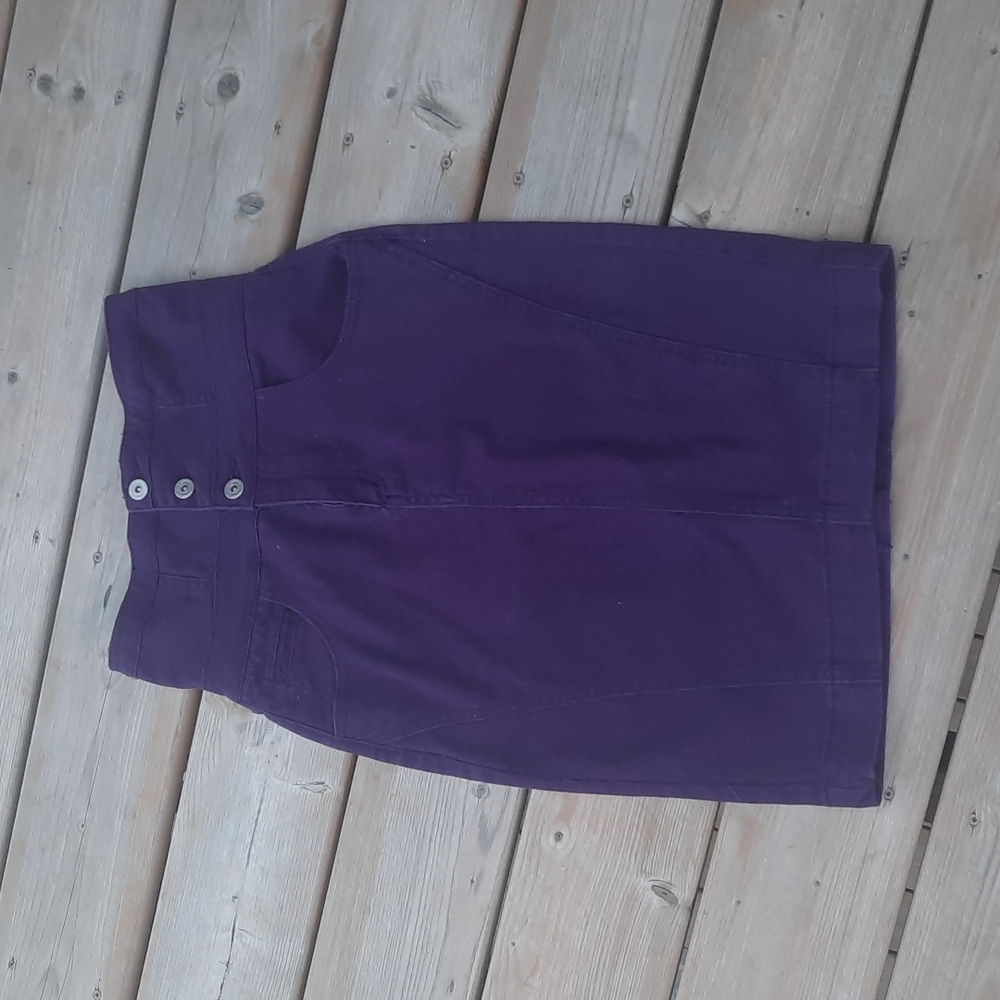Pencil skirt